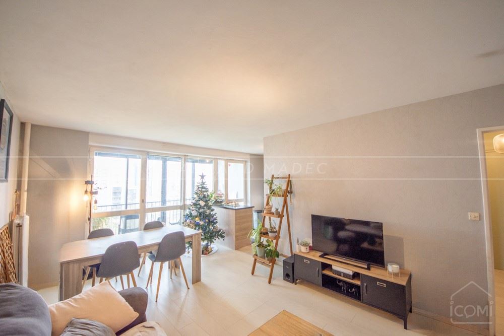 APPARTEMENT T2 - PIECE DE VIE TRIPLE - TERRASSE - PARKING - RARE - IDEAL 1ER ACHAT OU INVESTISSEUR - LIBRE AU 3/9/23 photo 3